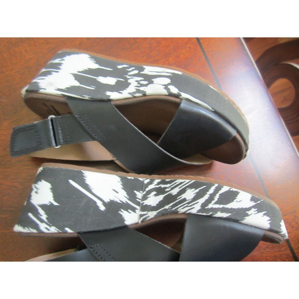 Clarks Stasha Hale Black & White Wedge Sandals Slingback  Women's 5 1/2 - Picture 4 of 5